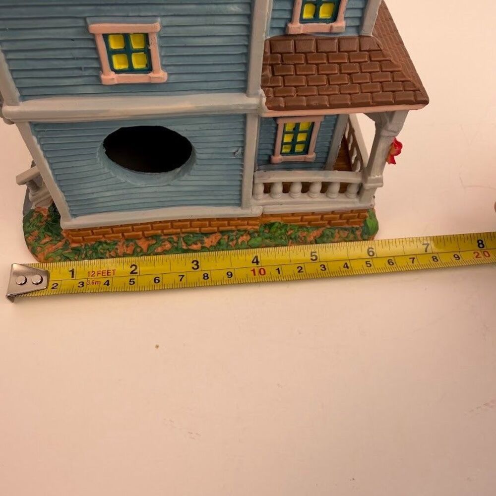 Lemax Christmas Village 2010 Plymouth Corners "Evans Residence" Lighted Building - Picture 16 of 16